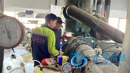 中央空調(diào)專業(yè)清洗服務(wù)指南 正規(guī)流程選擇與常見(jiàn)誤區(qū)避坑