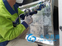 <b>中央空調系統的定期維護保養 確保機器高效運行與延長(cháng)設備壽命</b>